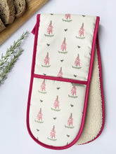 Load image into Gallery viewer, Double Oven Glove - 'Foxy lady' Foxglove